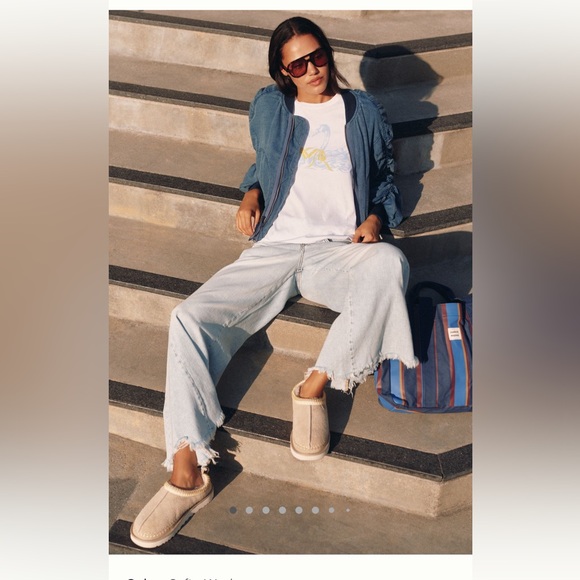 Pilcro Adi Wide Leg  Flare Jeans - Picture 3 of 8